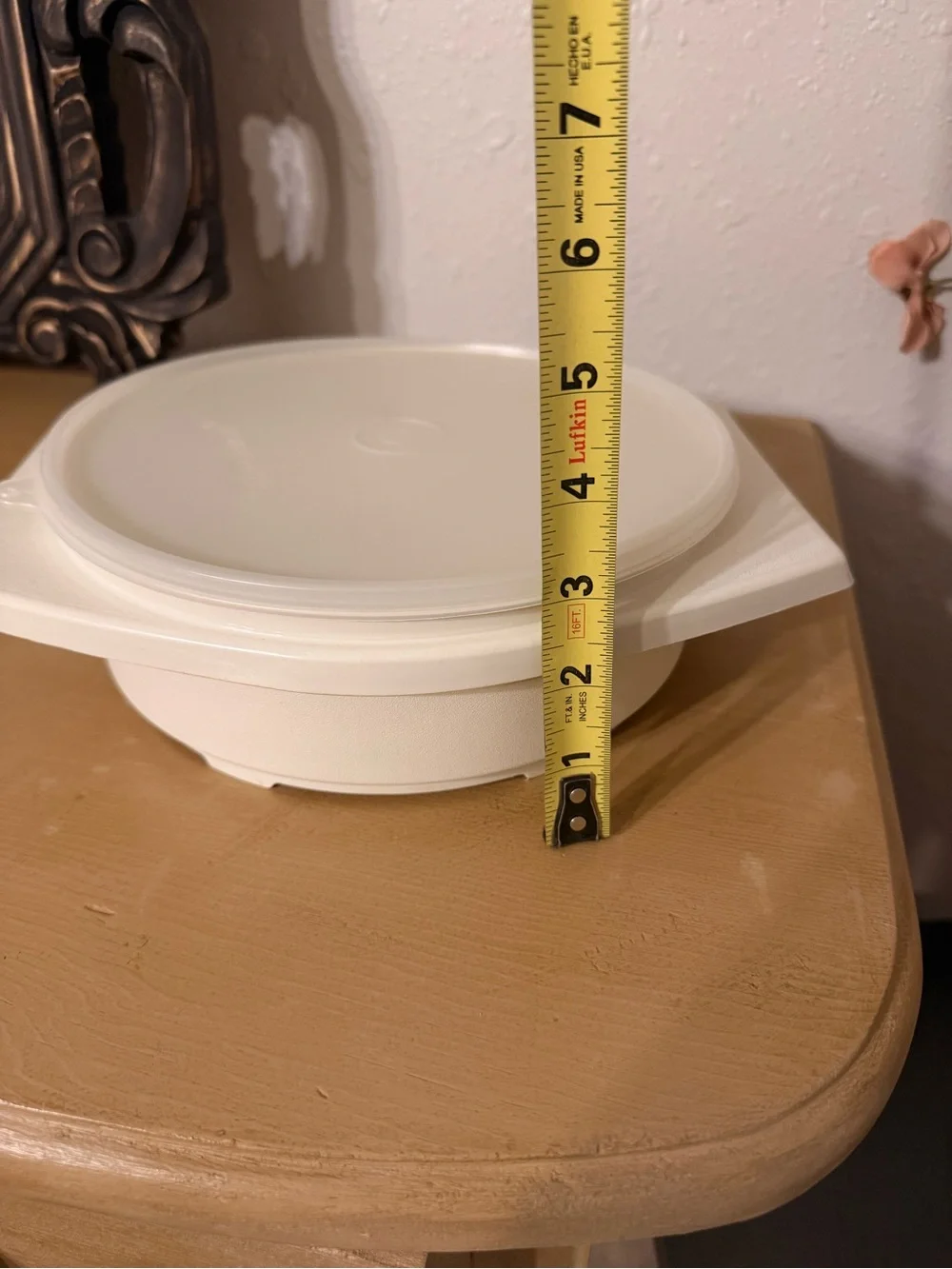 Tupperware durable white